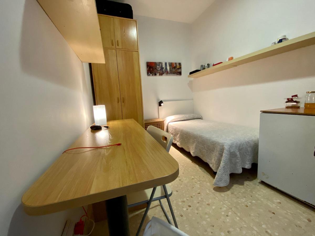 Barcelona Housing Student Apartamento Exterior foto